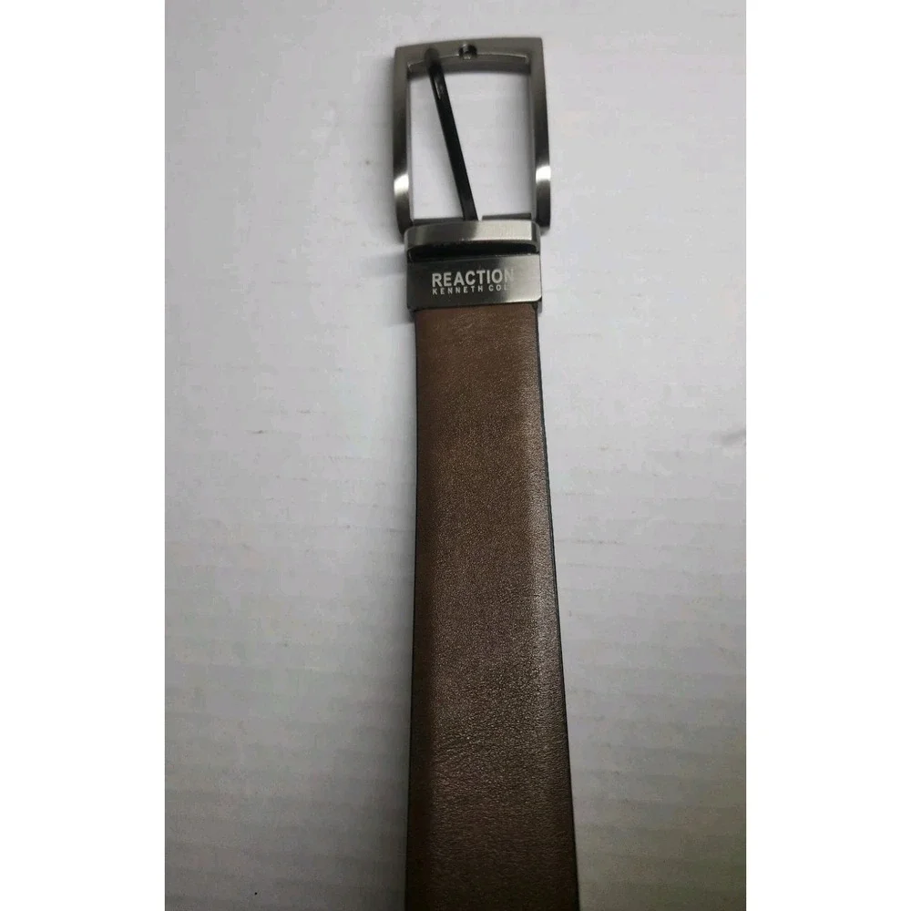Kenneth Cole Reaction  Reversible Black and Brown Leather Belt - Size‎ 38